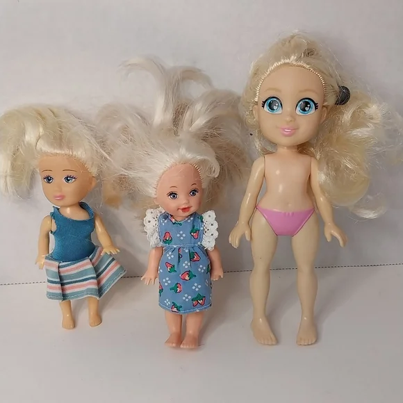 Mattel Toys Barbie Sister Kelly And Krissy Lot Of Dolls